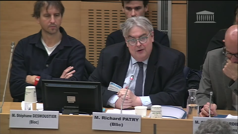 Une table ronde sur la chronologie des médias à l’Assemblée nationale 