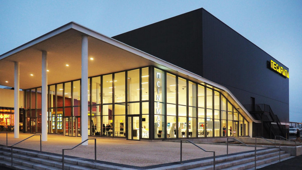 L’attribut alt de cette image est vide, son nom de fichier est 1_Megarama-de-Chalon-sur-Saone-1024x576.jpg.